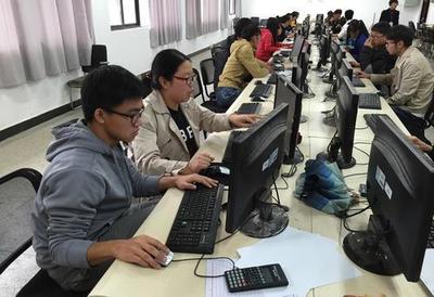 最適合貧困生報考的4個大學專業，就業前景廣闊，薪資優厚